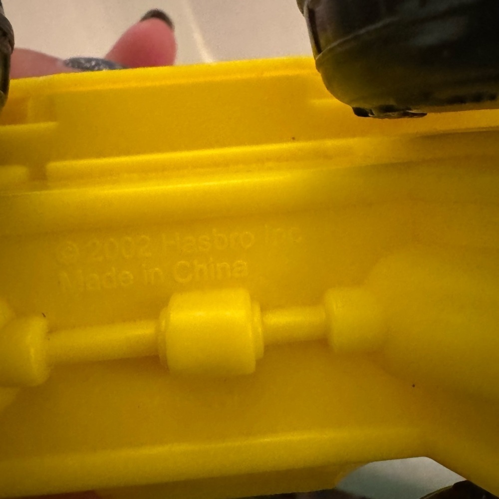 Bright Red and Yellow Tonka Fire Rescue Toy Truck with Ladder. - Picture 12 of 12